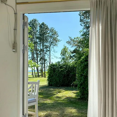 Summer House From 1965 With Fjord Access On Oro