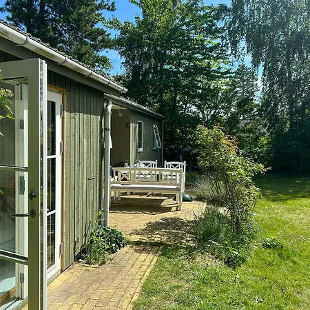 Summer House From 1965 With Fjord Access On Oro *